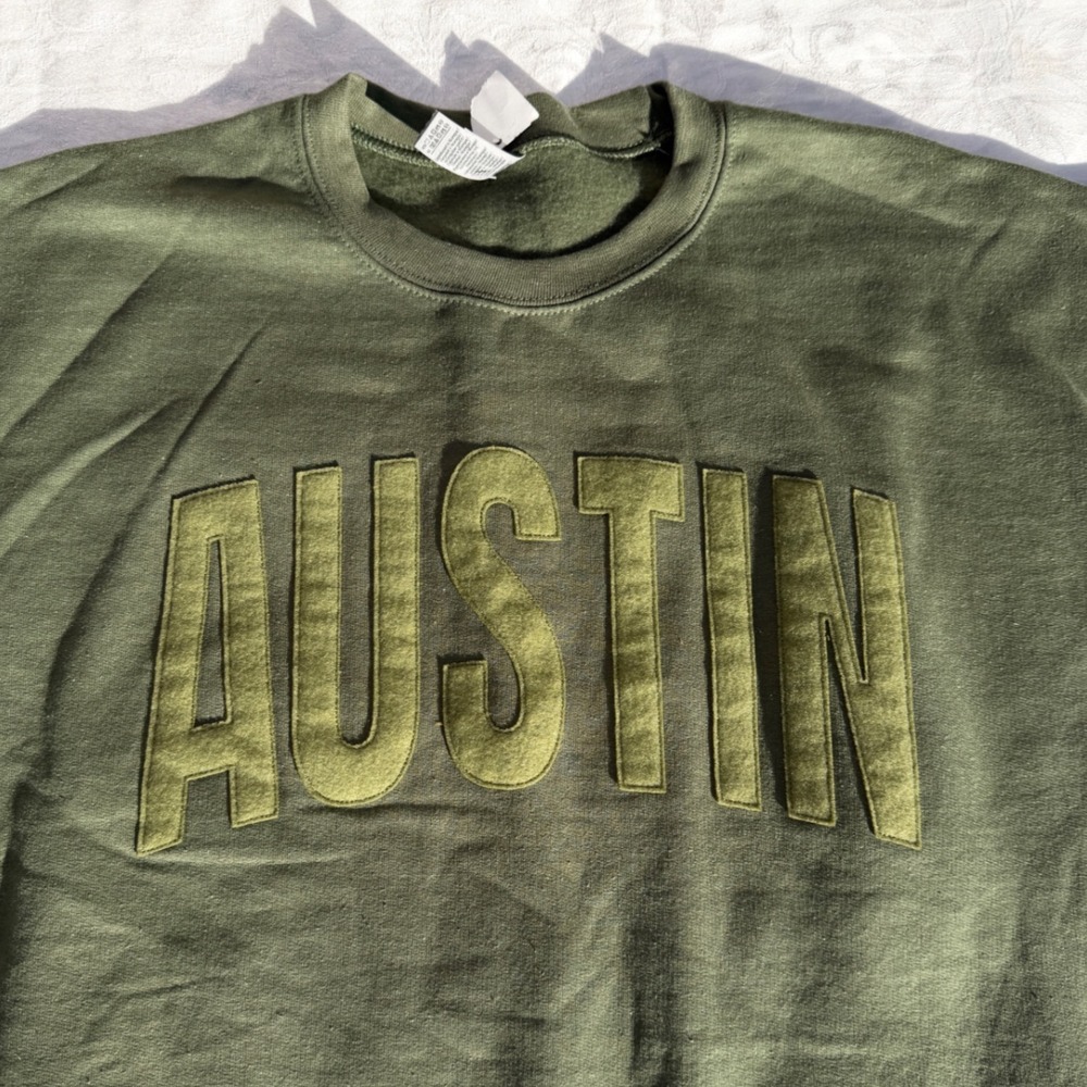 Gildan Austin Sweatshirt Mens XL Military Green NWT Heavy Blend Pullover Fleece